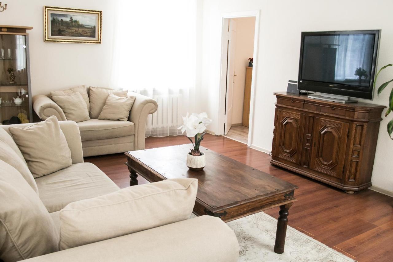 Vintage Style Spacious Apartment Klaipeda
